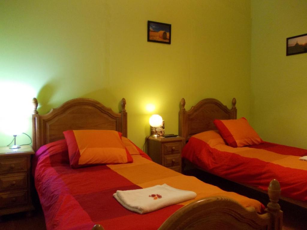 Hostel Hemingway Pamplona Szoba fotó